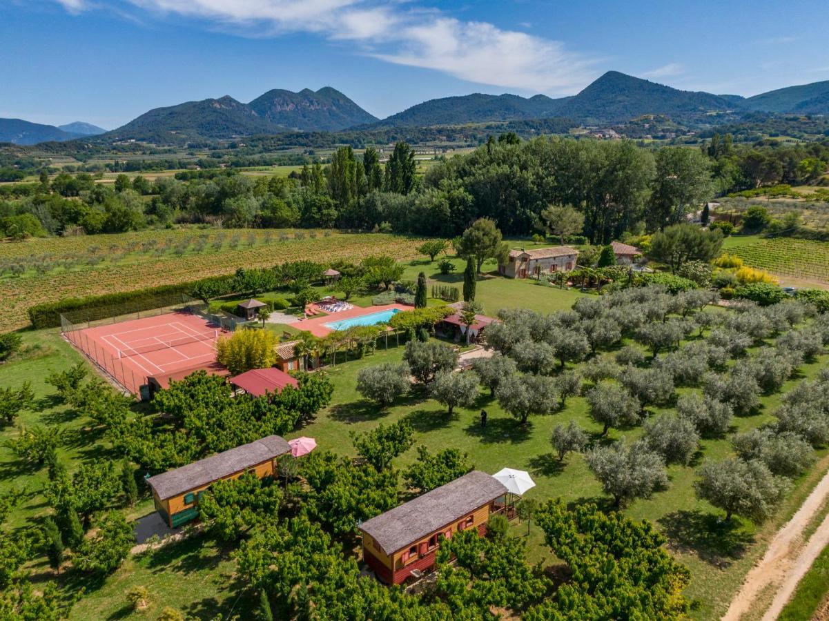 Les Piegonnaises - 2 Roulottes Villa Luaran gambar